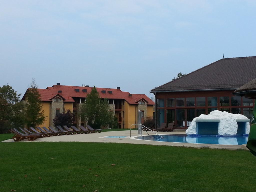 Birdland Villapark Golf View Buk Luaran gambar